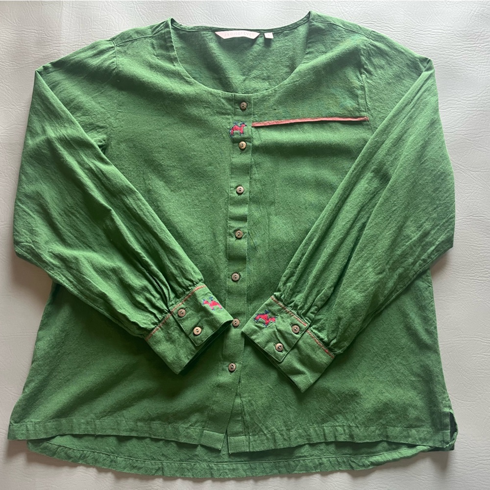 Project EVE Large Dark Green cotton Button Up Long Sleeve Embroidered Llamas!!